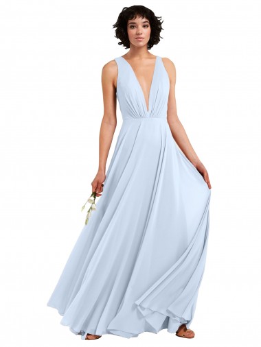 Melhores Sem Mangas Azul Céu Claro Linha A Decote V Vestidos de Madrinha / Vestidos Formais